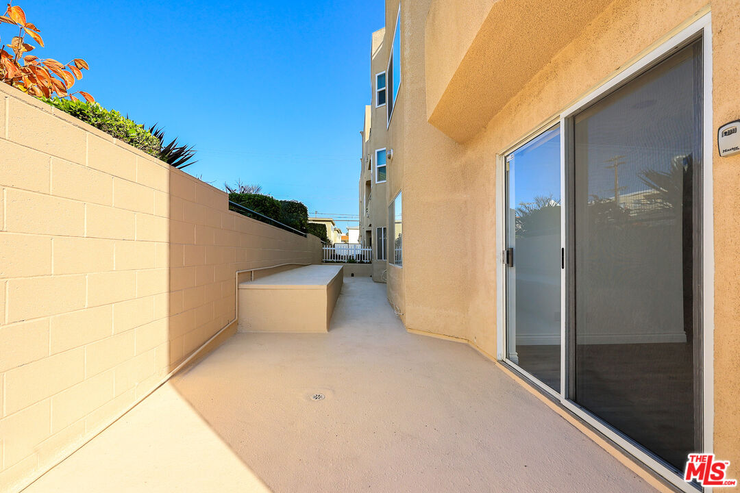 1527 9th St Unit: 101