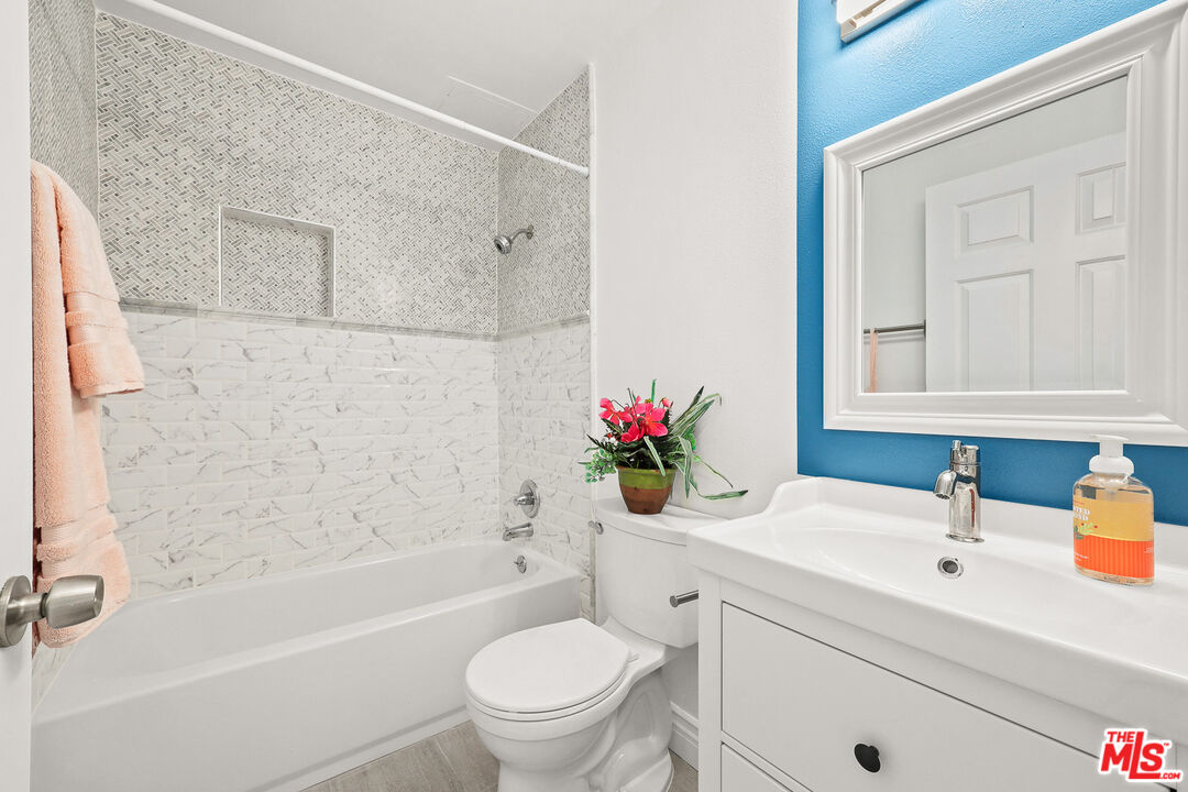 1527 9th St Unit: 101