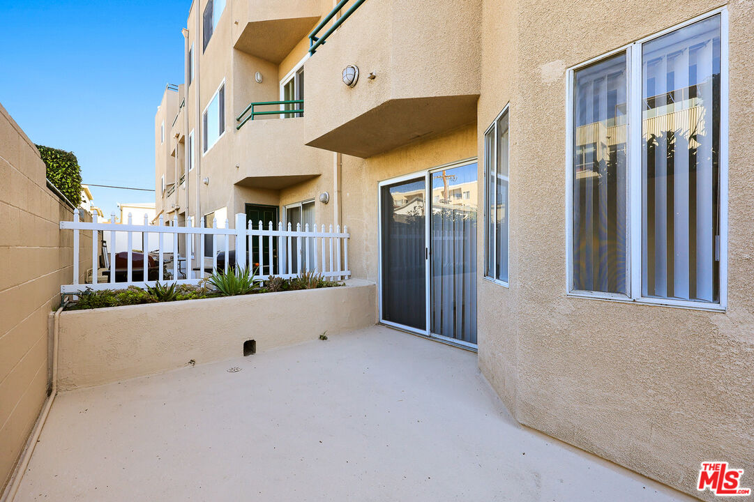 1527 9th St Unit: 101