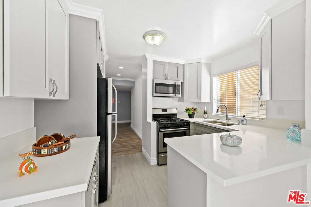 1527 9th St Unit: 101