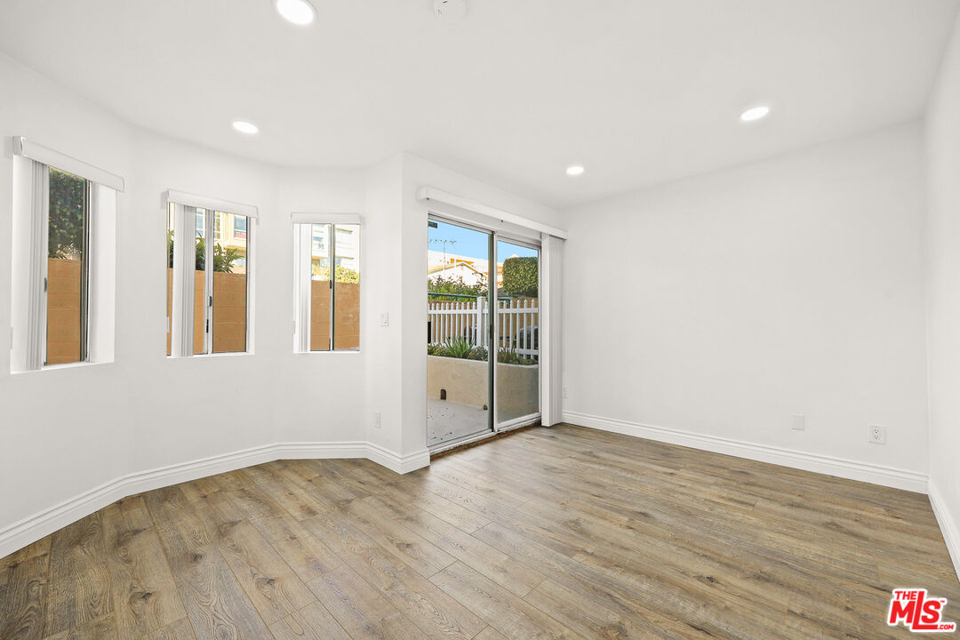 1527 9th St Unit: 101