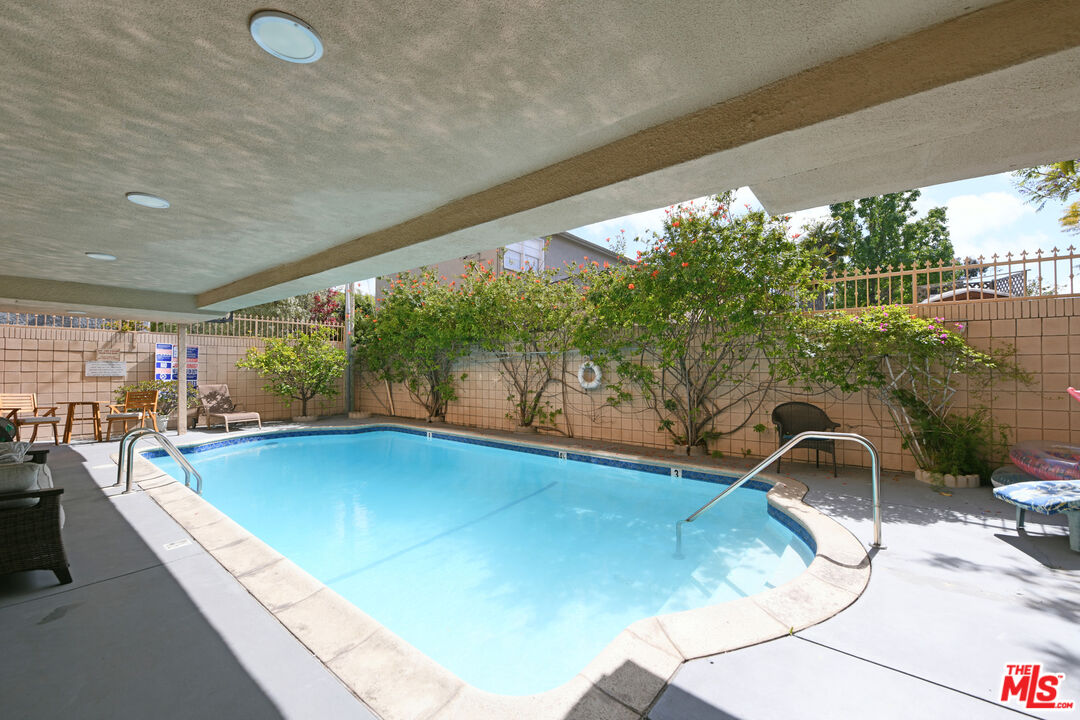 10302 Ilona Ave Unit: 1