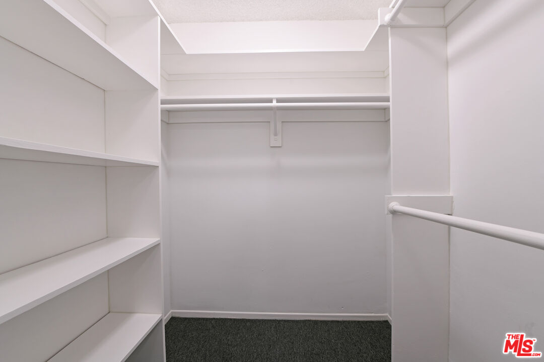 10302 Ilona Ave Unit: 1