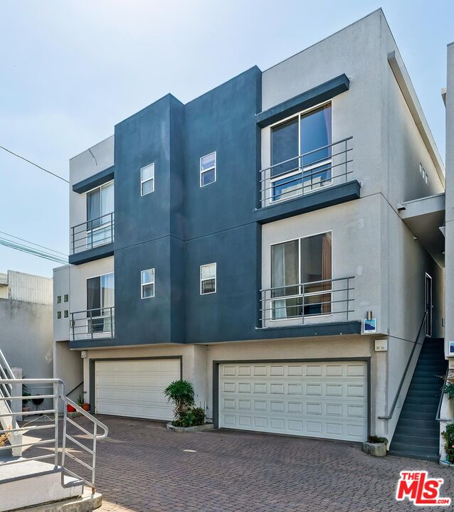 1060 Everett Pl Unit: 5