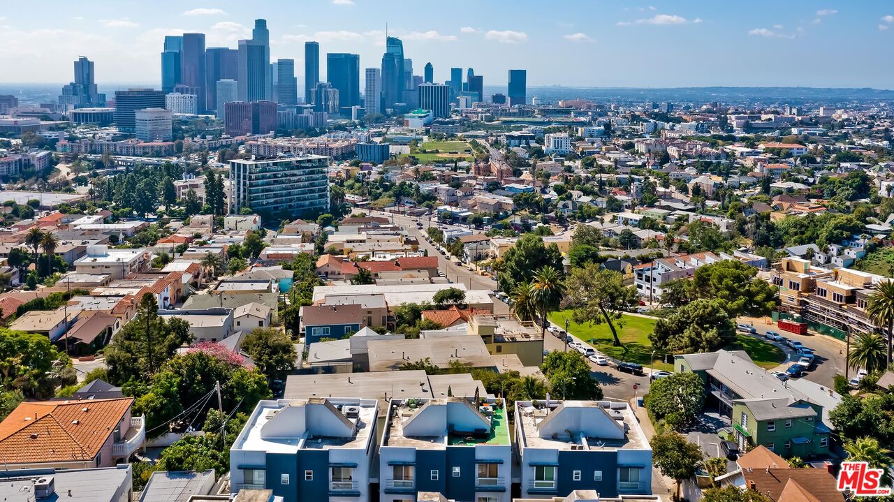 1060 Everett Pl Unit: 5