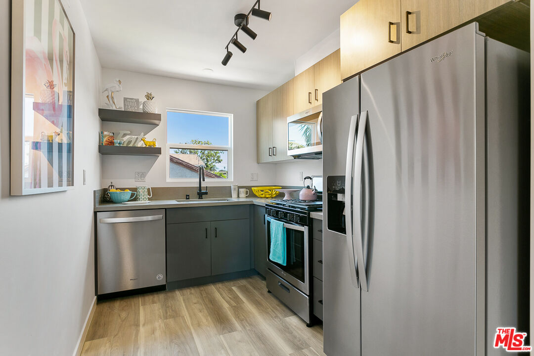 2918 Hauser Blvd Unit: 5