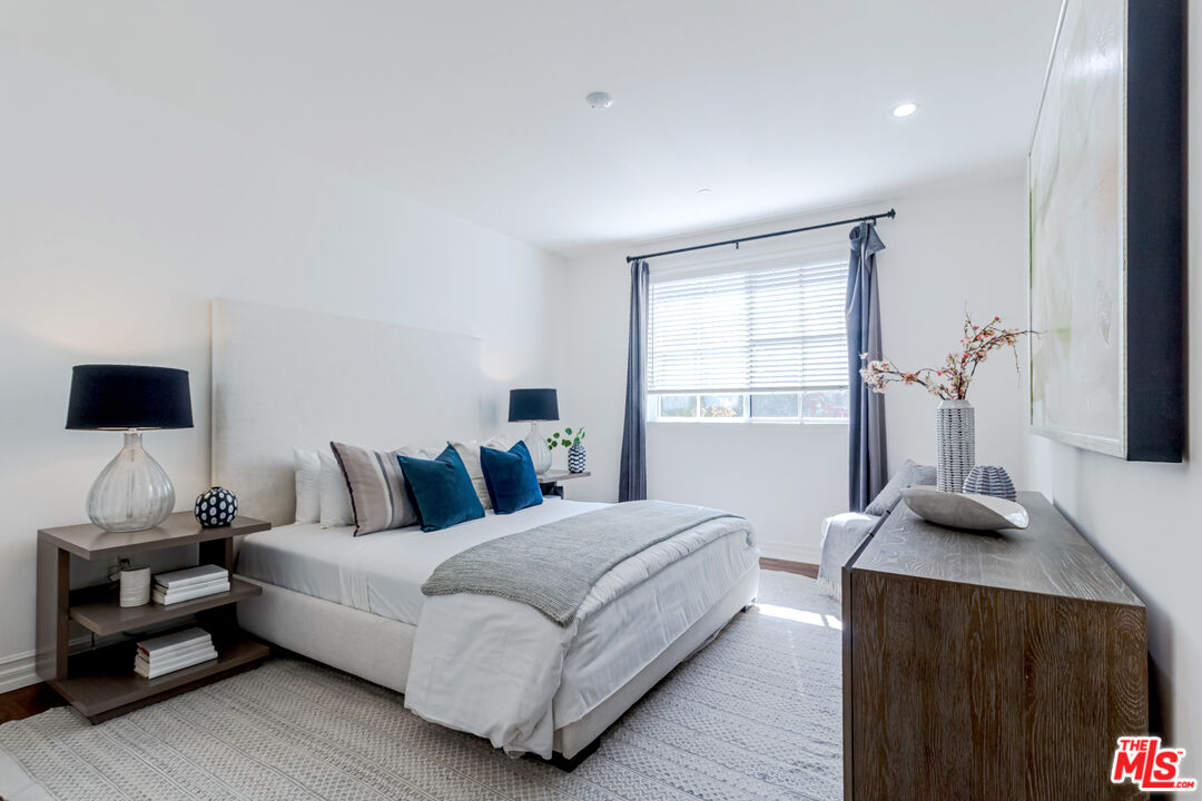 4661 Wilshire Blvd Unit: 104