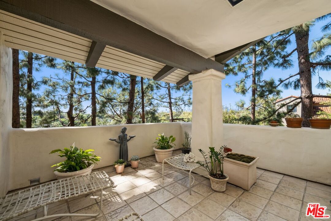 2107 Century Woods Way