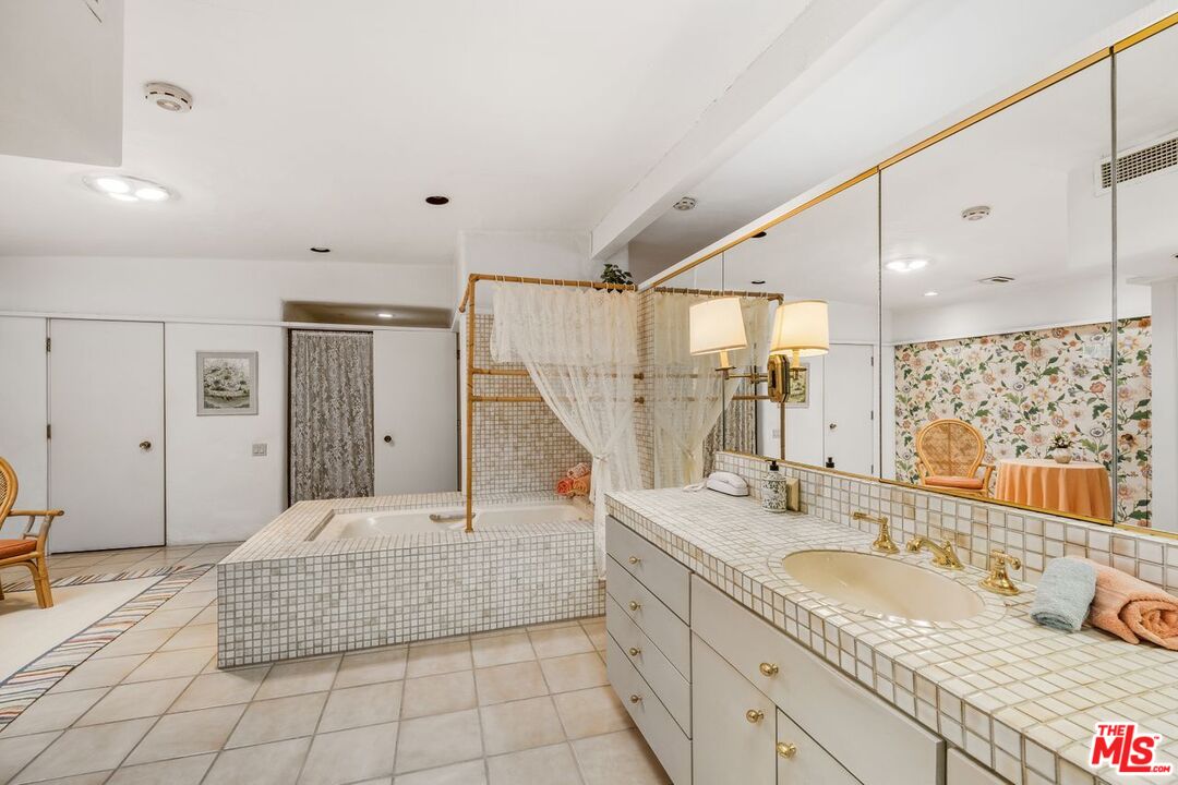 2107 Century Woods Way