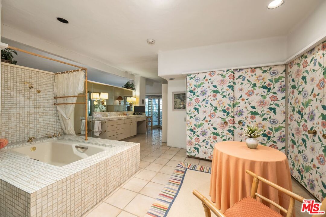 2107 Century Woods Way