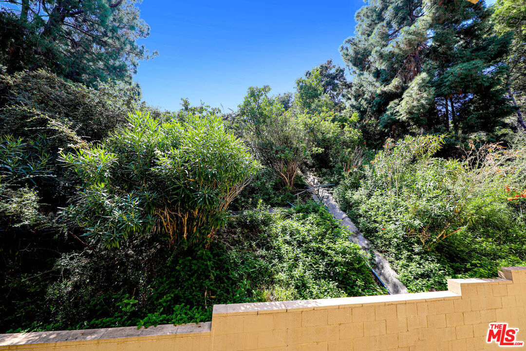 6732 Hillpark Dr Unit: 308