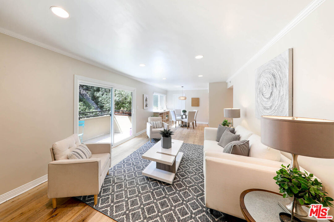 6732 Hillpark Dr Unit: 308