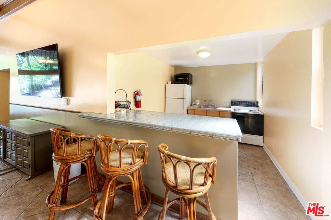 6732 Hillpark Dr Unit: 308