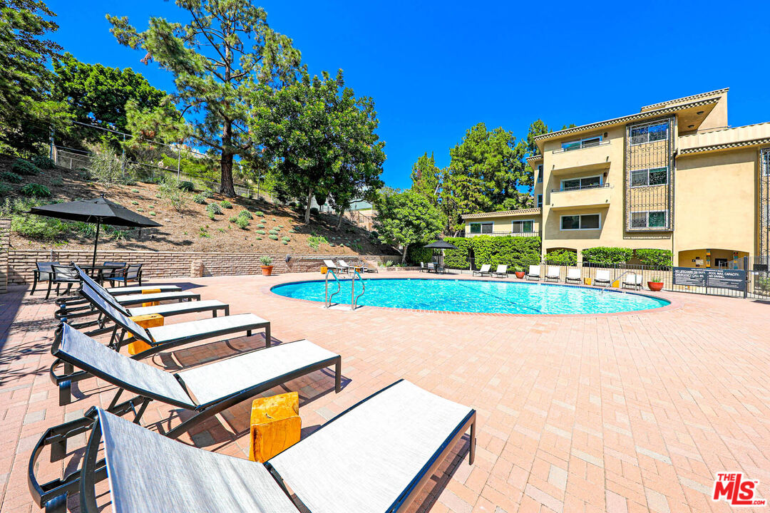 6732 Hillpark Dr Unit: 308