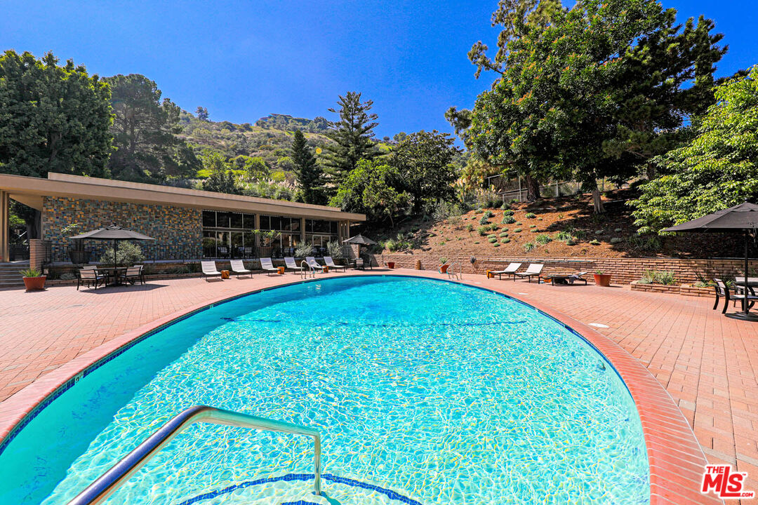 6732 Hillpark Dr Unit: 308