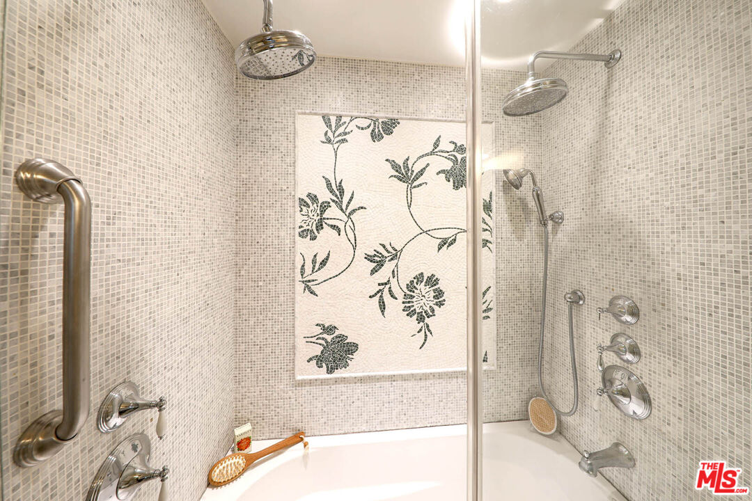 6732 Hillpark Dr Unit: 308