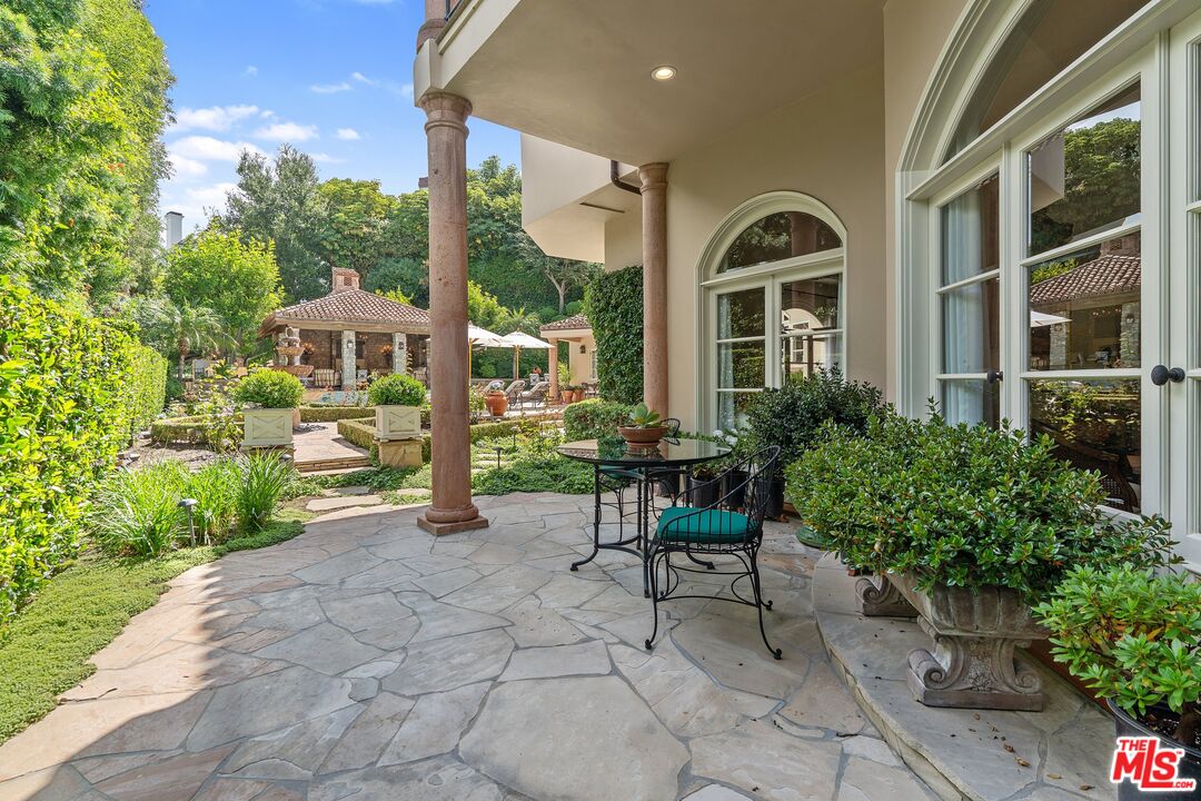 16026 Valley Meadow Pl