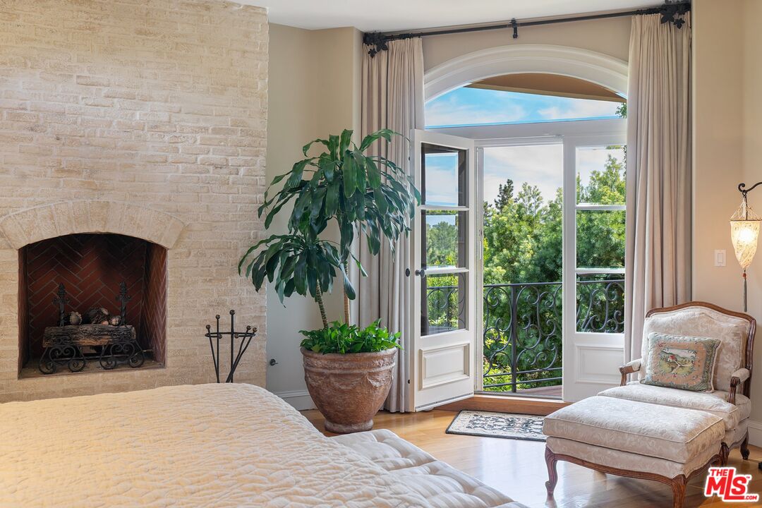 16026 Valley Meadow Pl