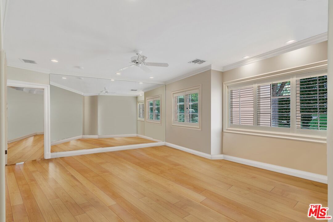 16026 Valley Meadow Pl