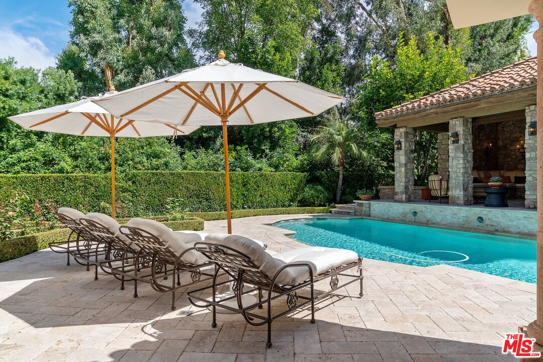 16026 Valley Meadow Pl