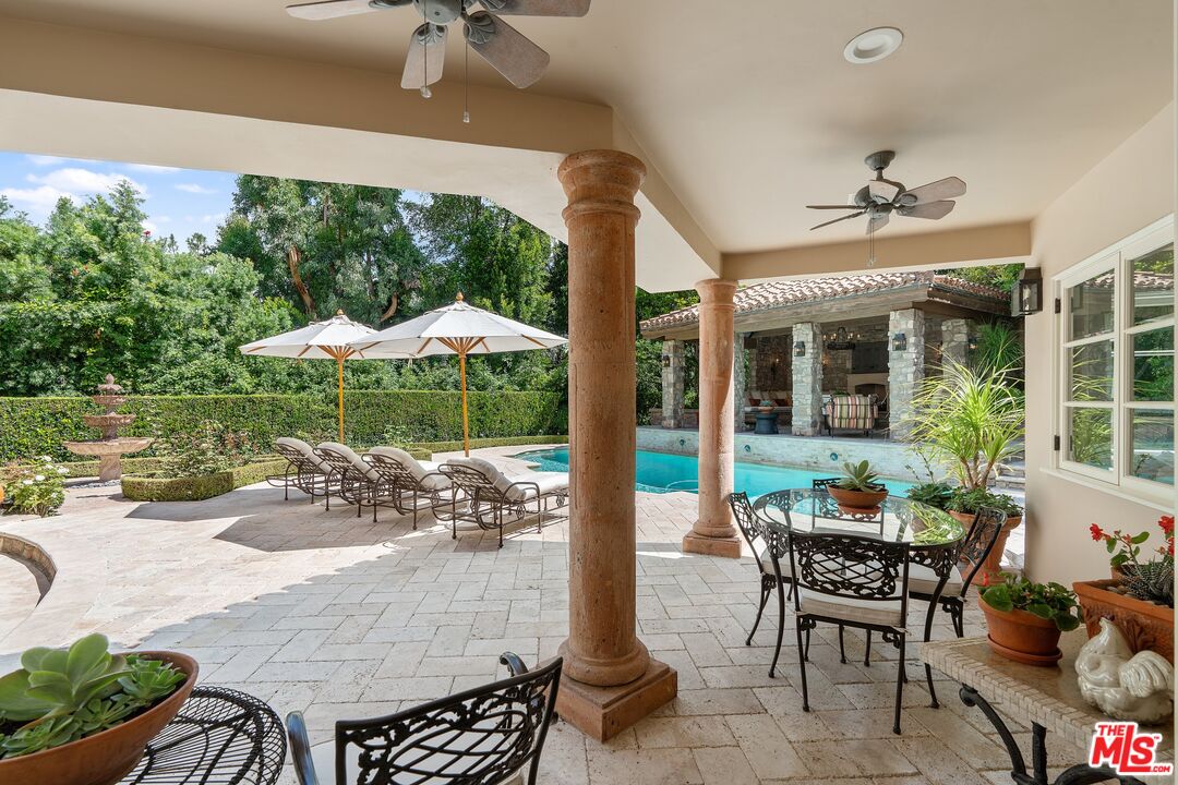 16026 Valley Meadow Pl