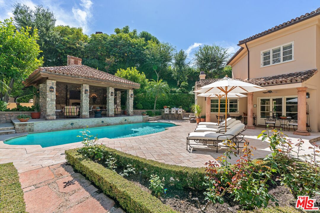 16026 Valley Meadow Pl