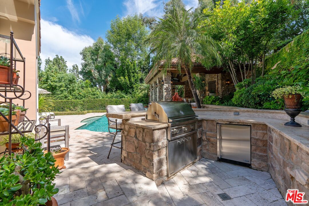 16026 Valley Meadow Pl