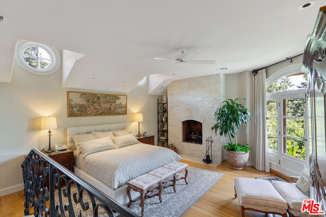 16026 Valley Meadow Pl