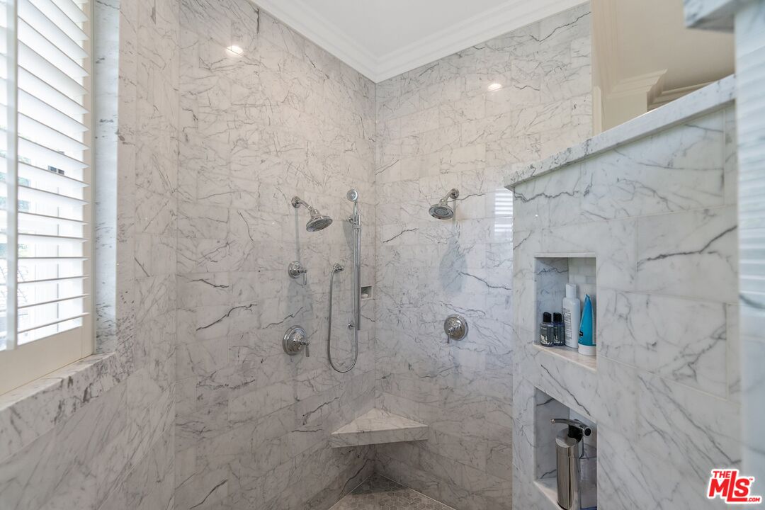 16026 Valley Meadow Pl