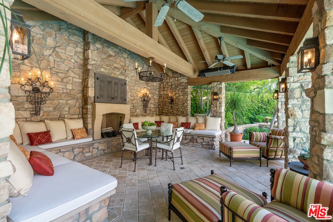 16026 Valley Meadow Pl