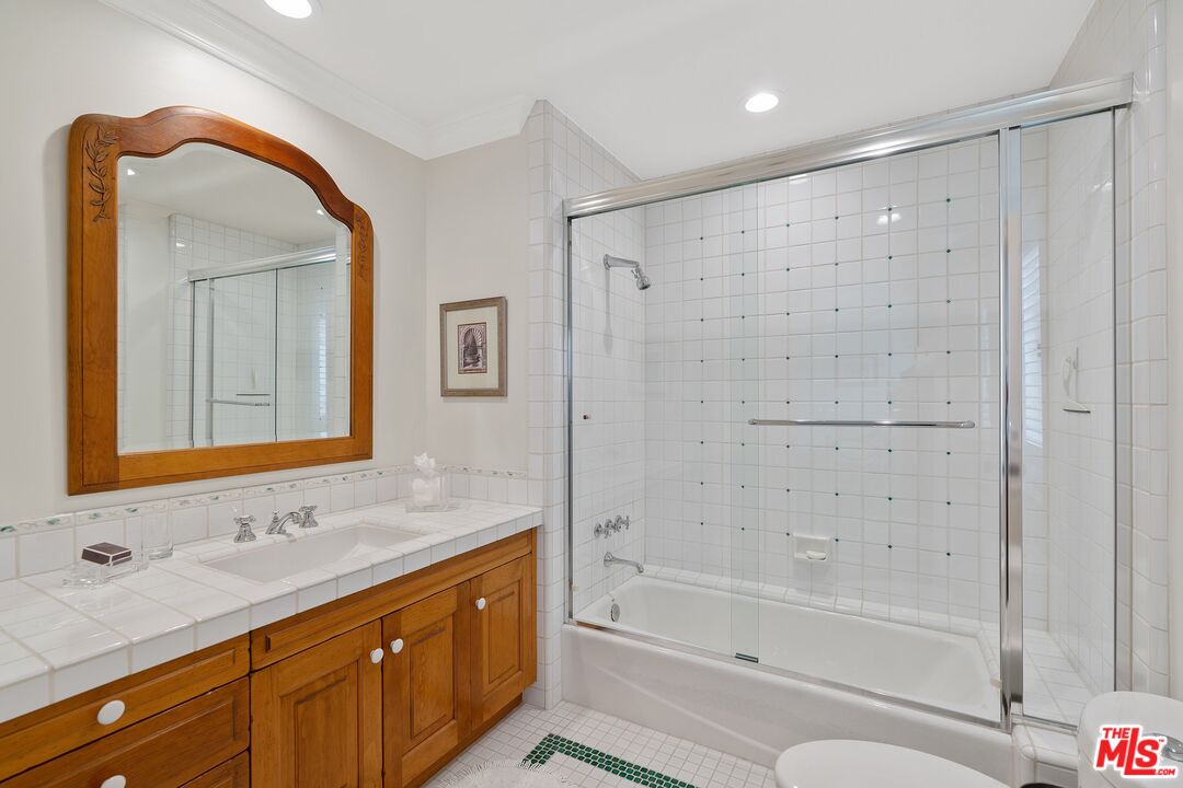 16026 Valley Meadow Pl