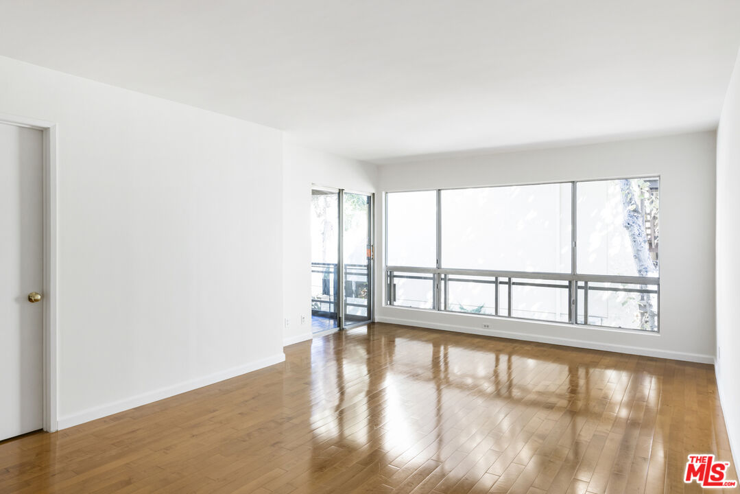 6275 Canterbury Dr Unit: 202