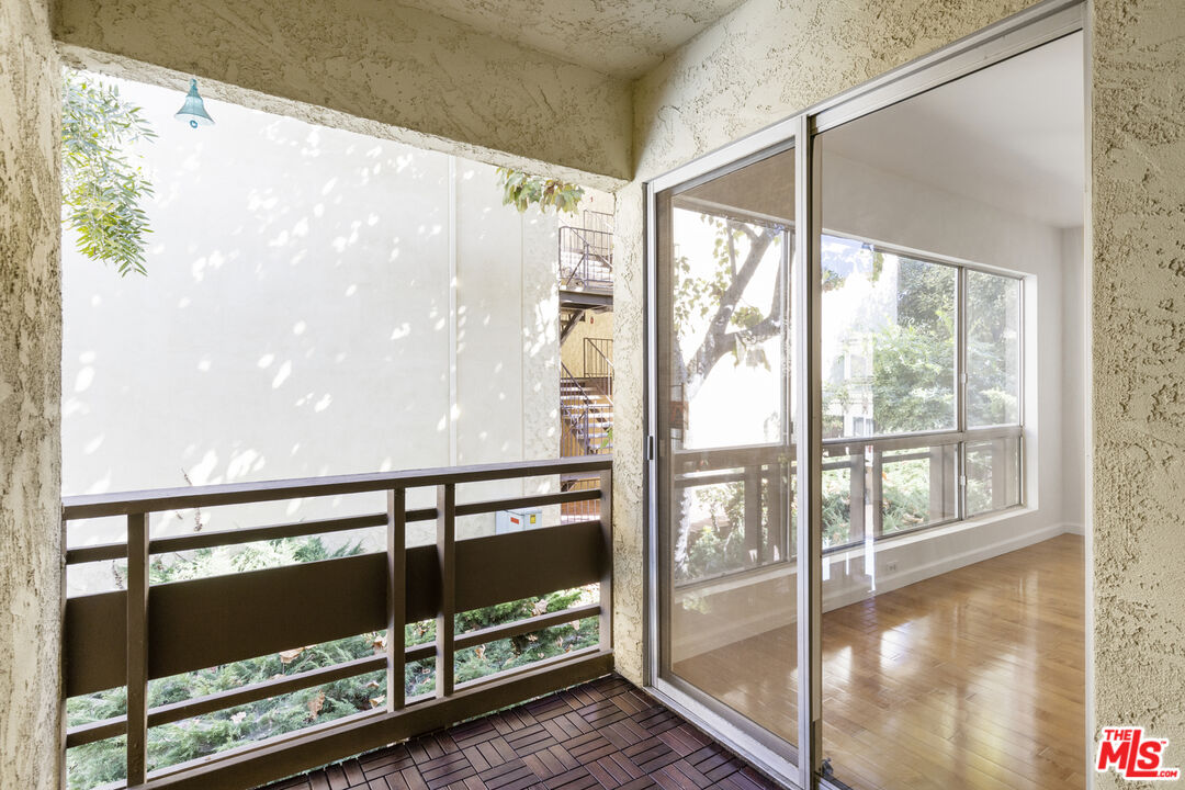 6275 Canterbury Dr Unit: 202