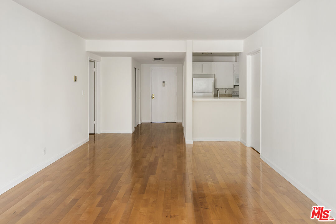 6275 Canterbury Dr Unit: 202