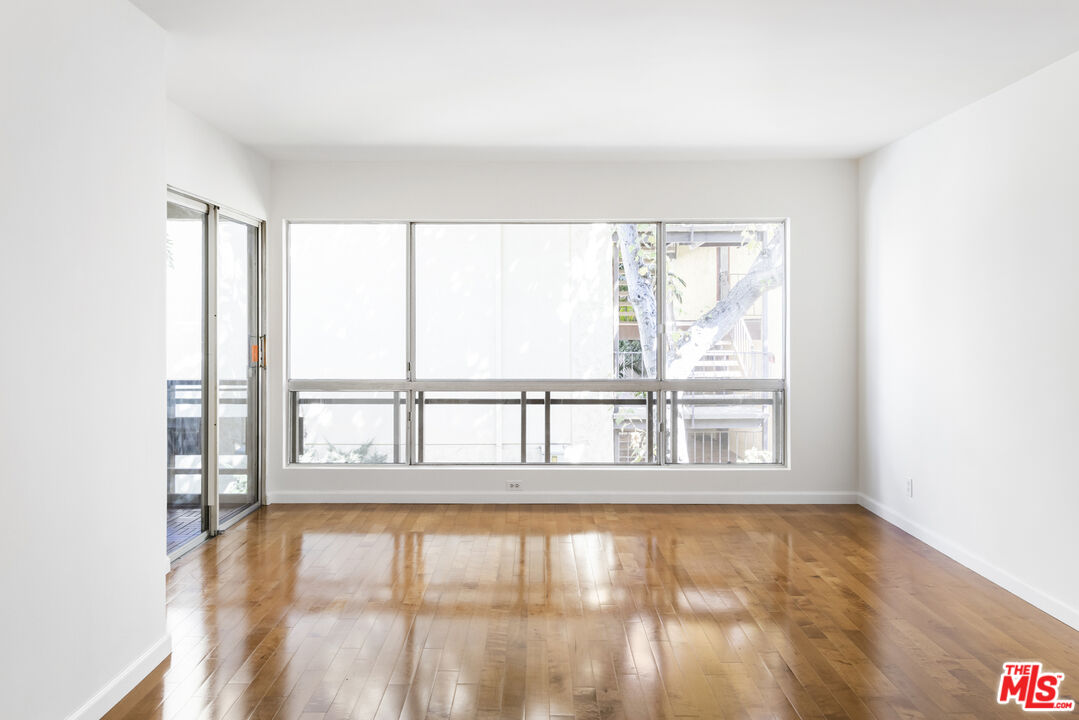 6275 Canterbury Dr Unit: 202