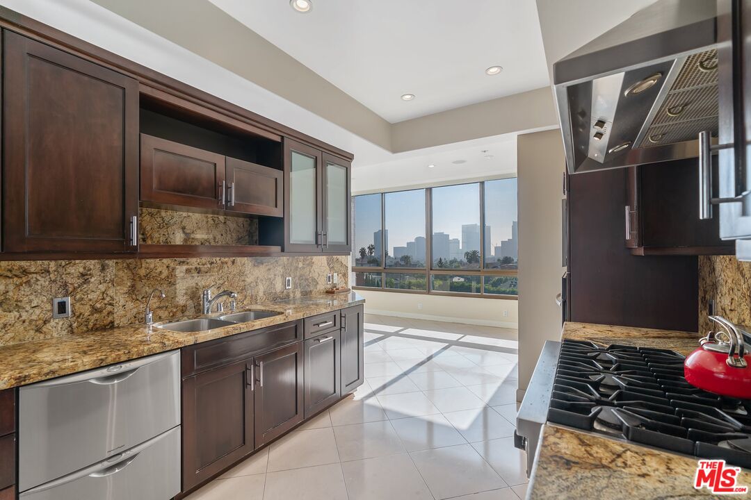 10430 Wilshire Blvd Unit: 504