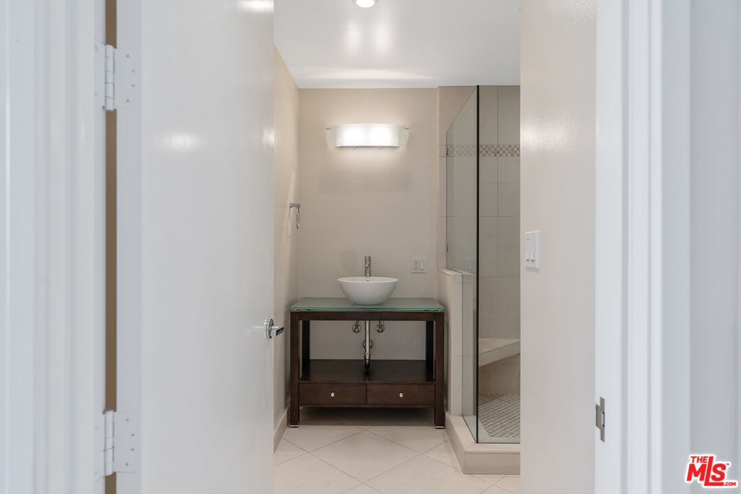 10430 Wilshire Blvd Unit: 504