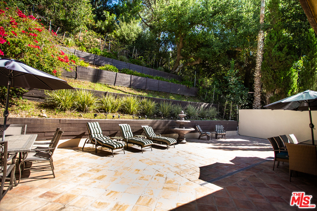 2410 BENEDICT CANYON DR