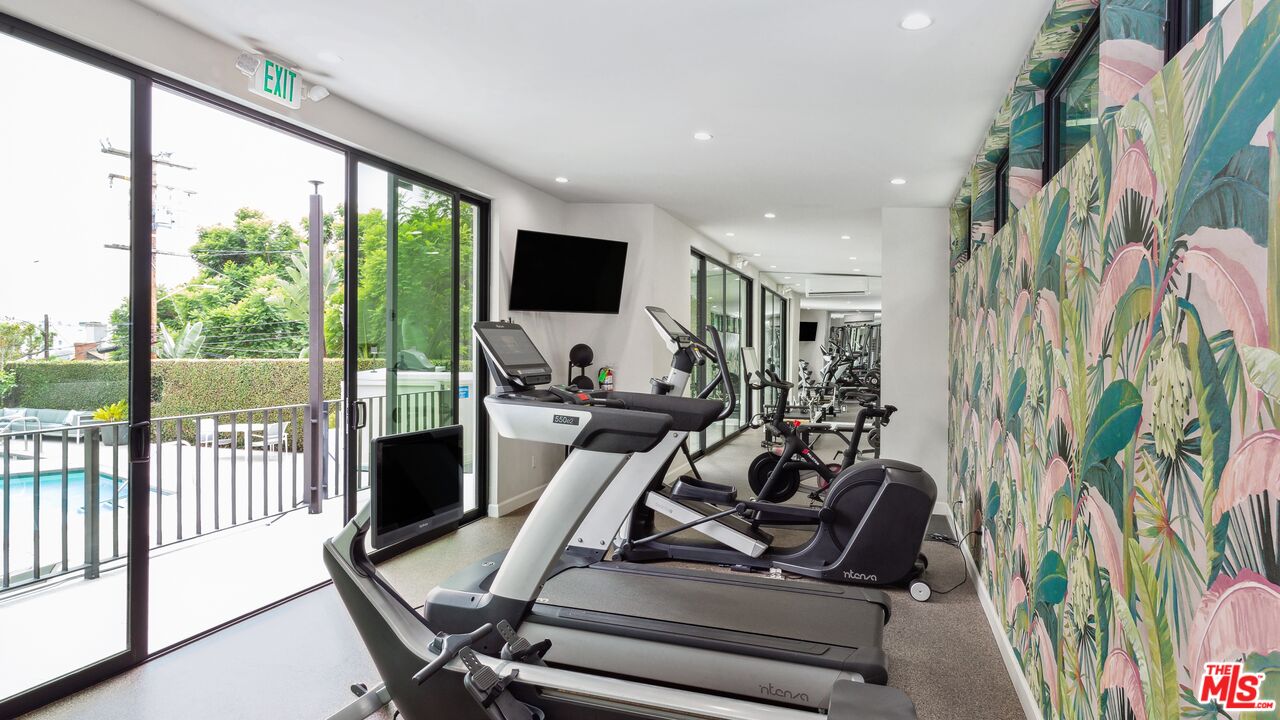 8787 SW Shoreham Dr Unit: 805