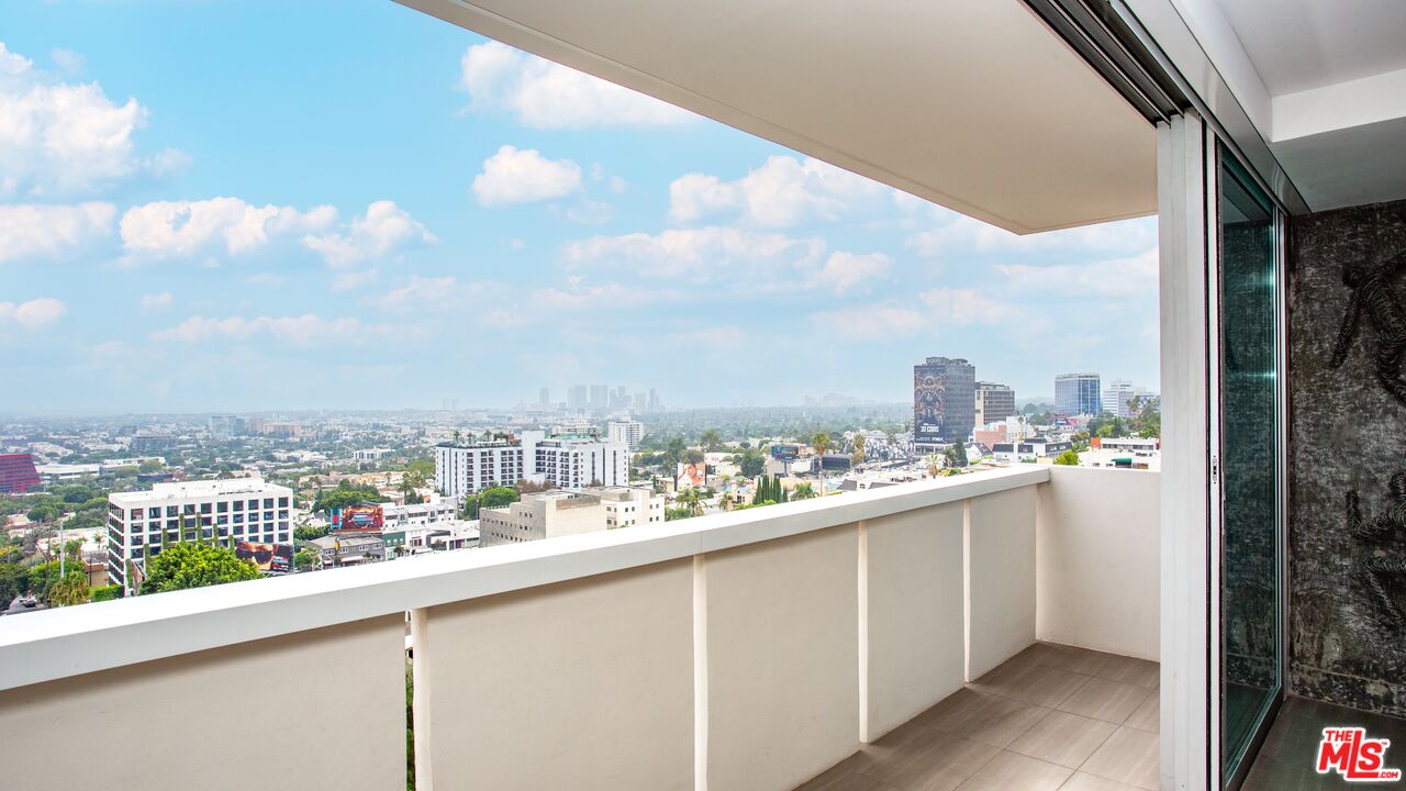 8787 SW Shoreham Dr Unit: 805