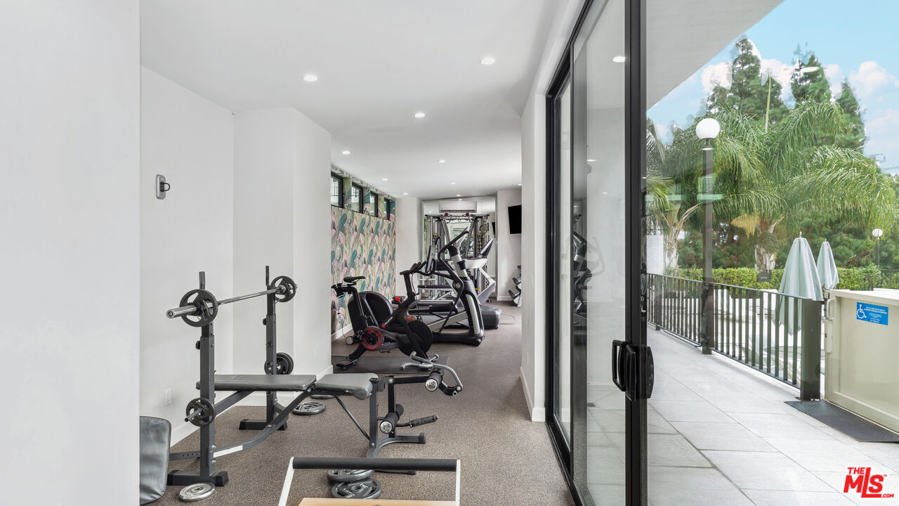 8787 SW Shoreham Dr Unit: 805