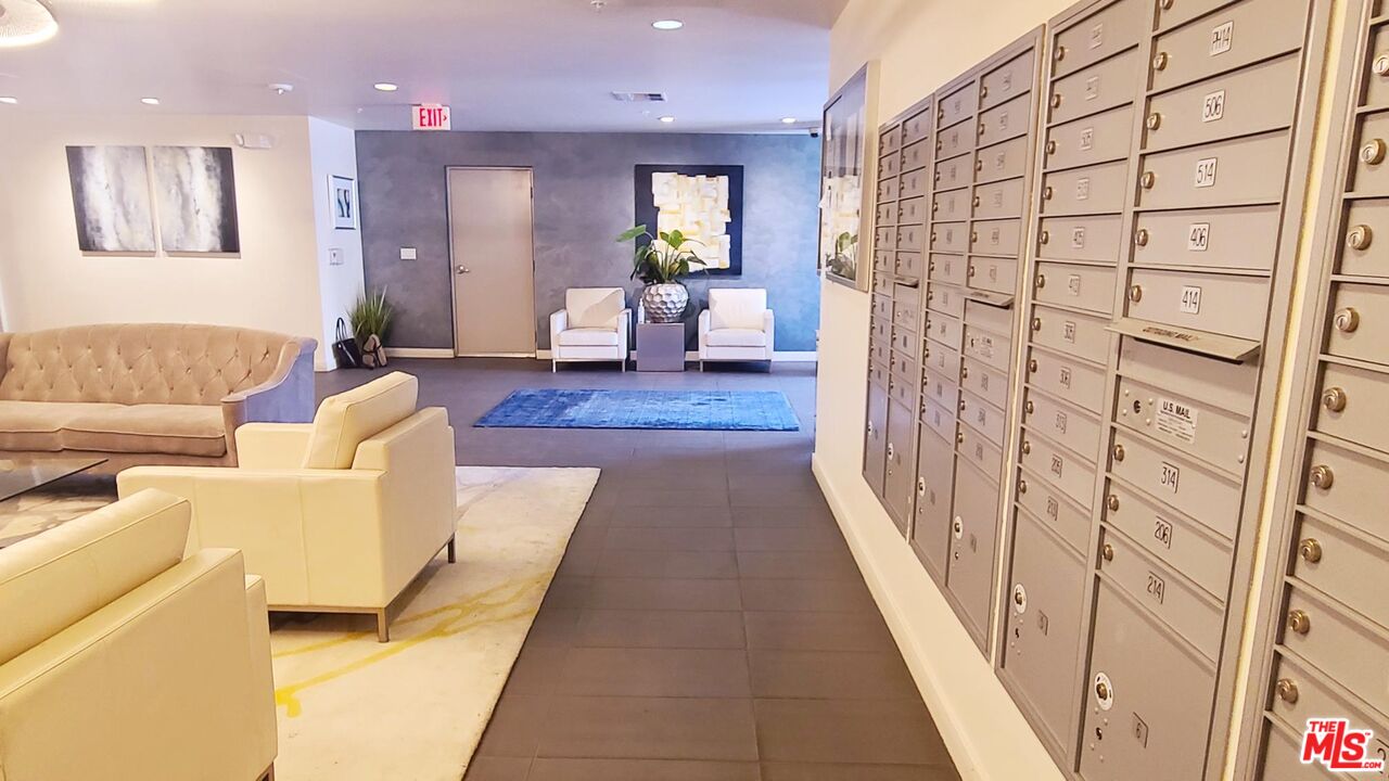 436 S Virgil Ave Unit: 309