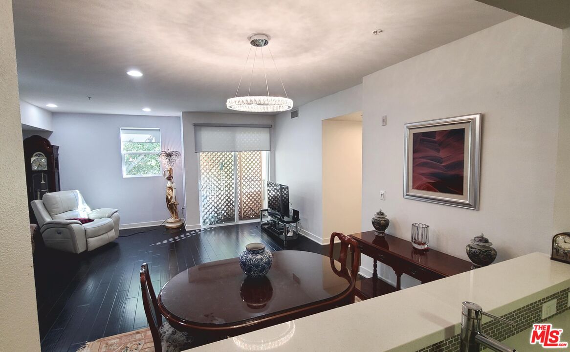 436 S Virgil Ave Unit: 309