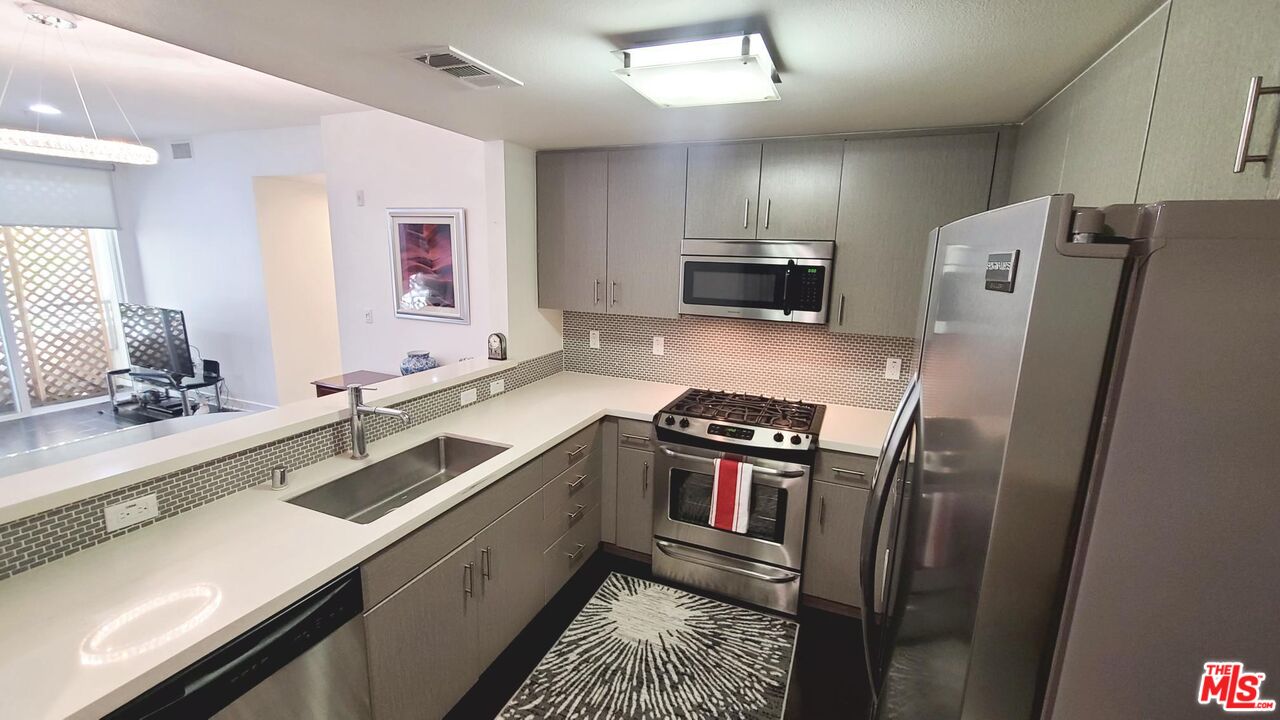 436 S Virgil Ave Unit: 309