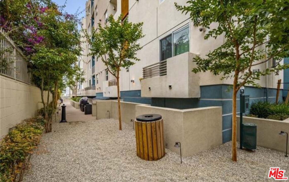 436 S Virgil Ave Unit: 309