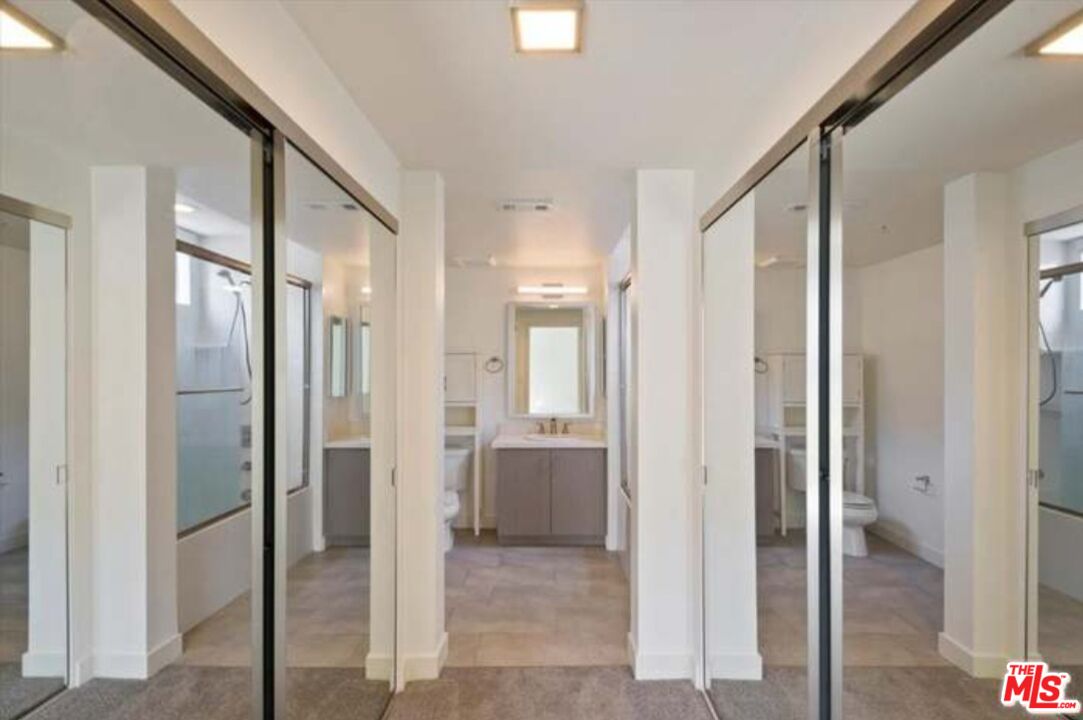 436 S Virgil Ave Unit: 309