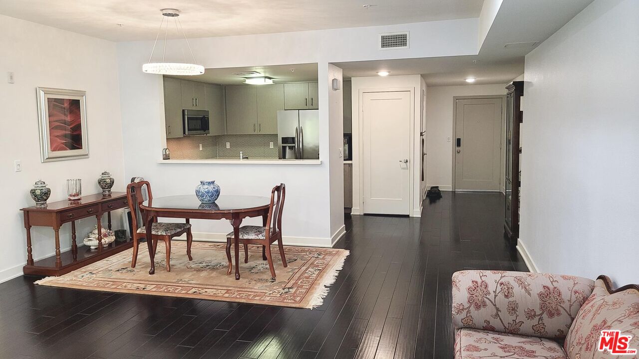 436 S Virgil Ave Unit: 309