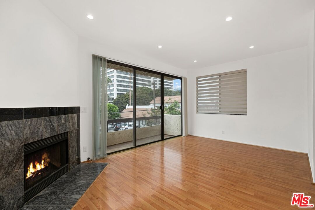 1745 S Bentley Ave Unit: 3