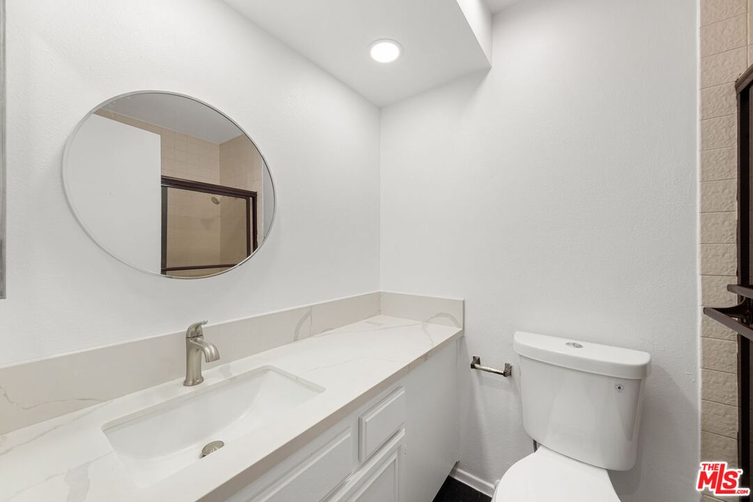 1745 S Bentley Ave Unit: 3