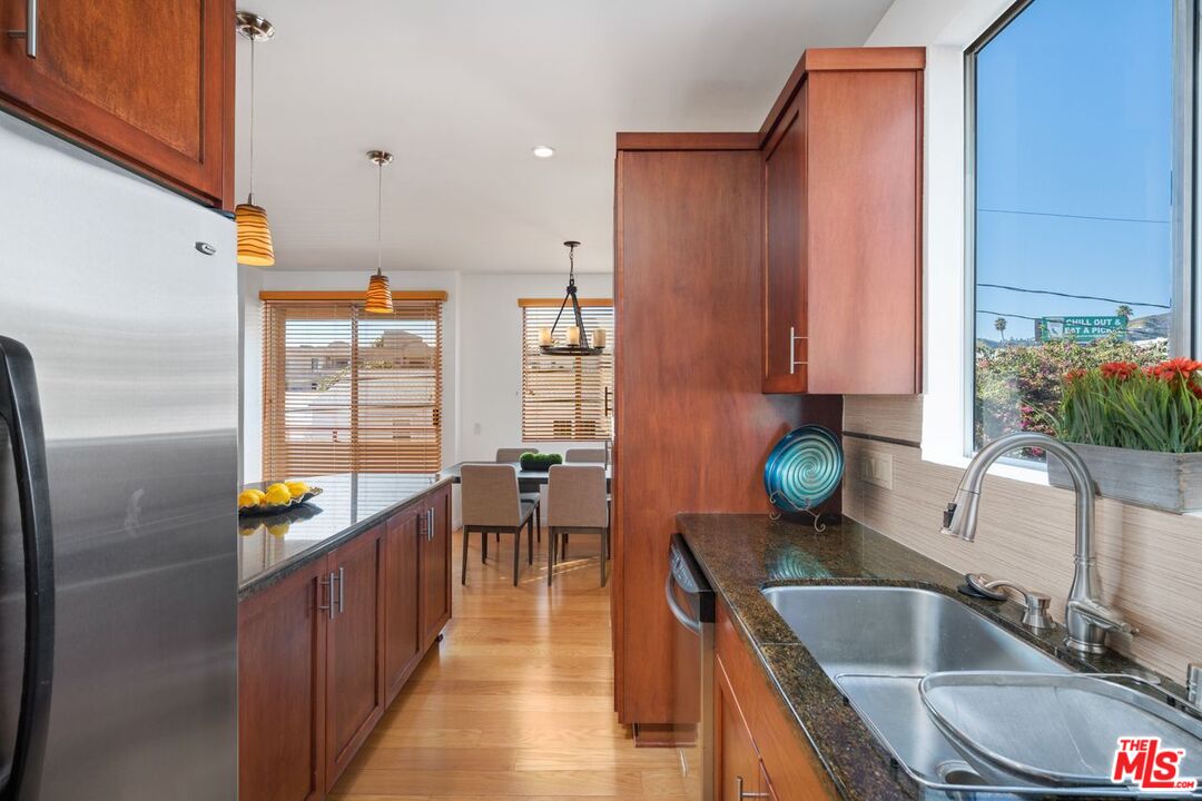 1425 N Detroit St Unit: 301